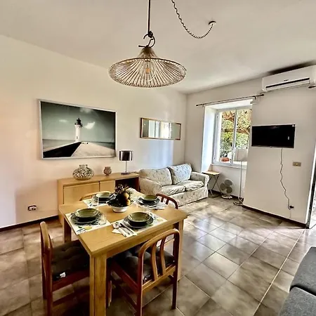 Nervi House Con Accesso Privato * Genoa